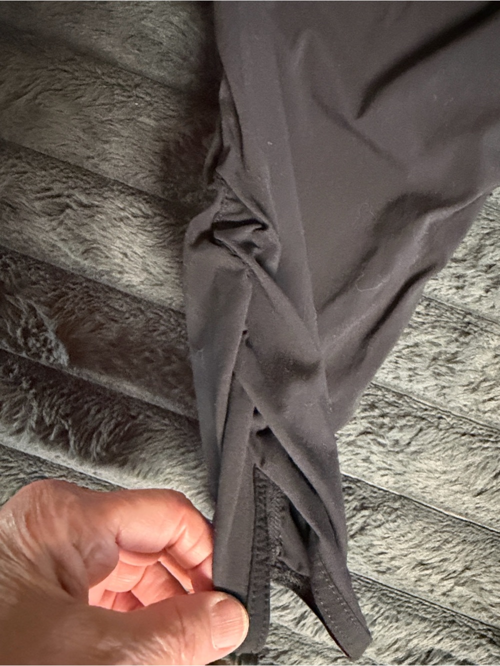 Eddie Bauer Black Women's Cargo Capris - Picture 5 of 15